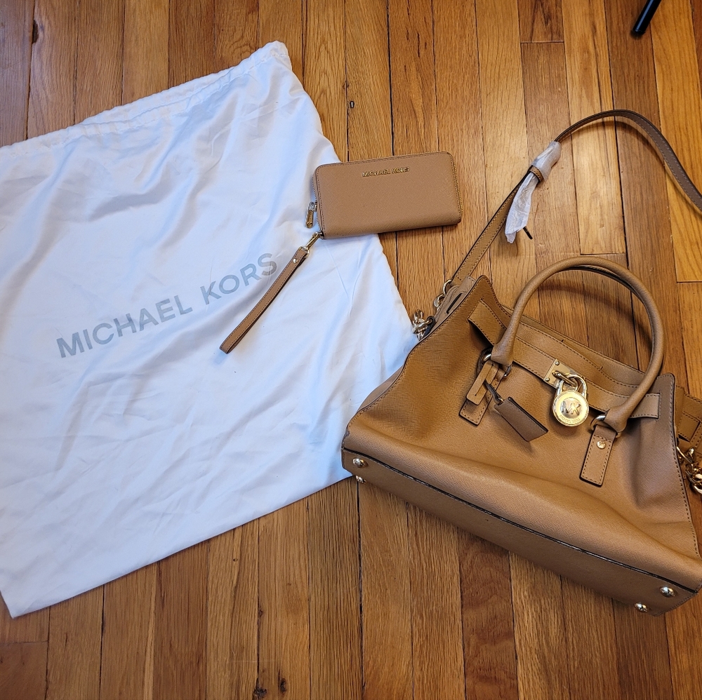 Michael Kors purse